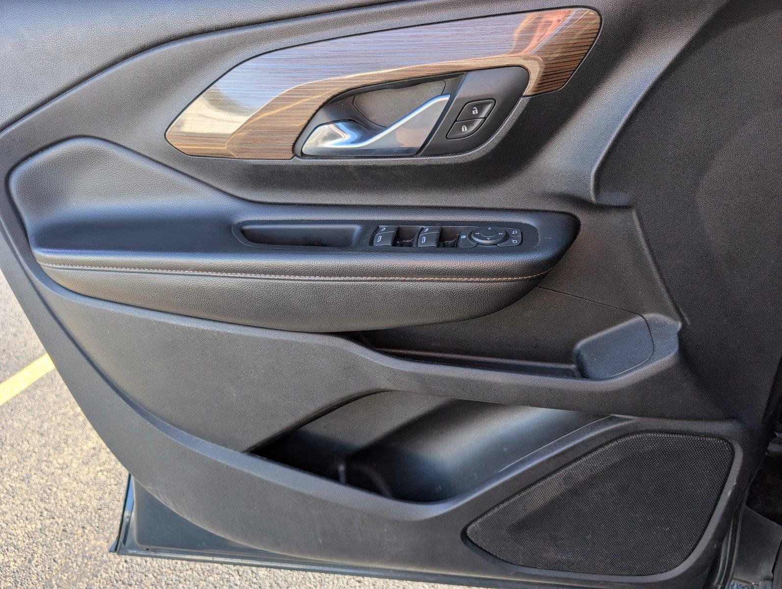 Used 2018 GMC Terrain SLE FWD image 19