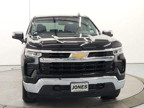 Used 2026 Chevrolet Silverado 1500 LT image 2