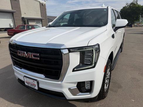 Used 2021 GMC Yukon XL SLE w/ Gmc Pro Safety Plus Package AWD/4WD image 14