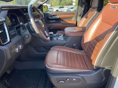 Used 2023 GMC Sierra 1500 Denali Ultimate image 13