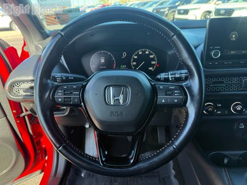 Used 2025 Honda HR-V Sport image 14