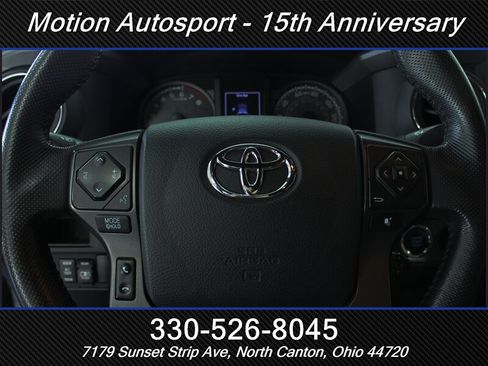 Used 2017 Toyota Tacoma SR5 AWD/4WD image 13