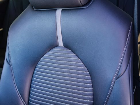 Certified 2019 Toyota Camry SE w/ Convenience Package FWD image 25