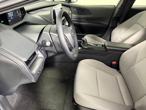 Used 2026 Toyota Prius LE image 29