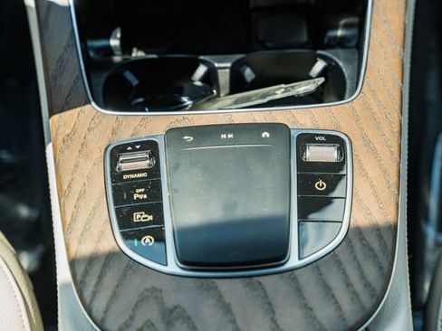 Used 2023 Mercedes-Benz E 350 4MATIC Sedan image 25