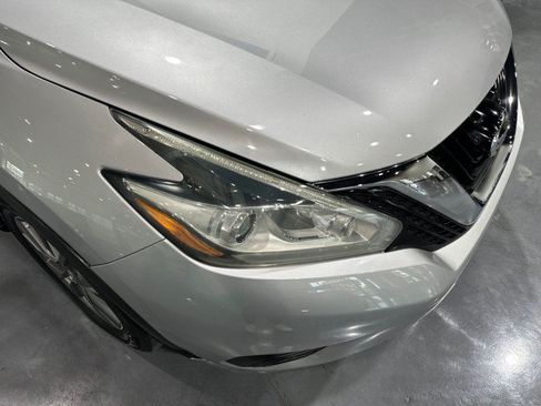 Used 2015 Nissan Murano S FWD image 12