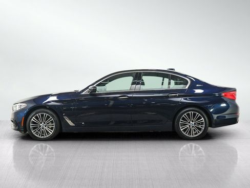 Used 2018 BMW 530e xDrive w/ Premium Package 2 AWD/4WD image 3