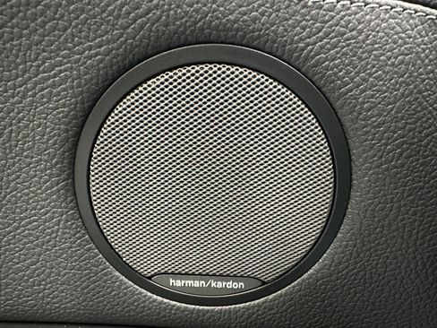 Used 2017 BMW X4 M40i image 16