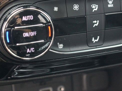 Used 2022 Buick Encore GX Essence w/ Advanced Technology Package FWD image 26
