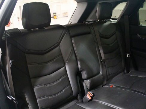 Used 2017 Cadillac XT5 Platinum image 26