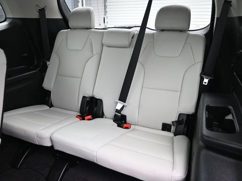Used 2023 Kia Telluride SX FWD image 14