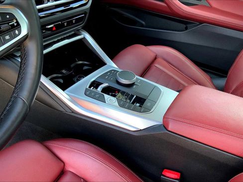 Used 2024 BMW 440i xDrive Coupe w/ Premium Package image 16