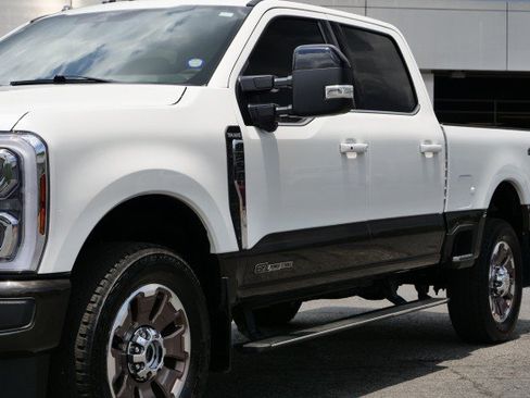 Used 2024 Ford F350 King Ranch AWD/4WD image 56