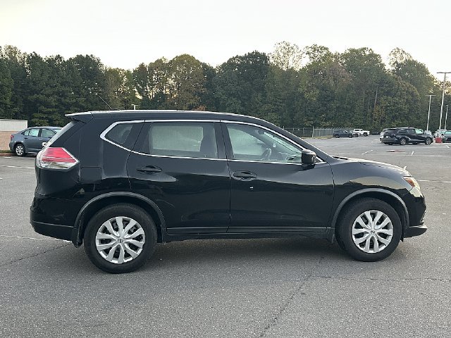 Used 2016 Nissan Rogue S FWD image 9