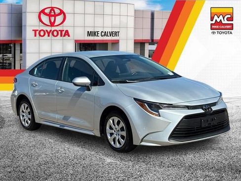 Certified 2025 Toyota Corolla LE FWD image 7