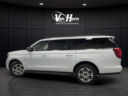 Used 2025 Ford Expedition Max Active AWD/4WD image 4