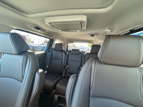 New 2026 Honda Odyssey Touring image 19