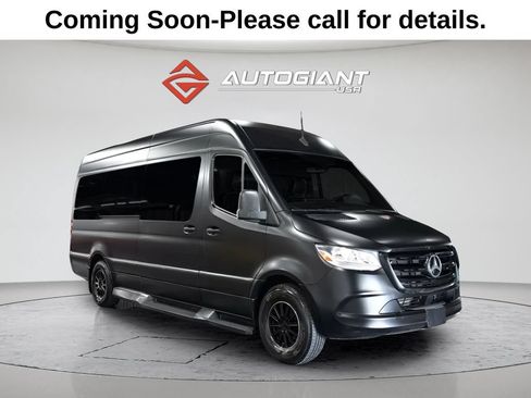 Used 2019 Mercedes-Benz Sprinter 170 image 2