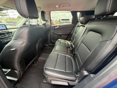 Used 2022 Ford Escape SEL w/ Technology Package AWD/4WD image 23