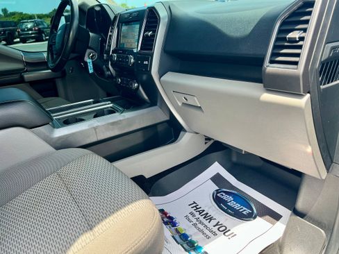 Used 2017 Ford F150 XLT w/ Equipment Group 302A Luxury AWD/4WD image 18