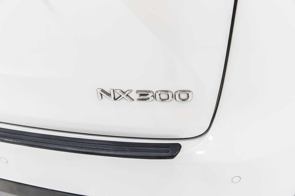 Used 2020 Lexus NX 300 FWD w/ Comfort Package image 7