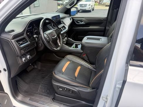 Used 2021 GMC Yukon AT4 w/ Rear Media and Nav Package AWD/4WD image 8