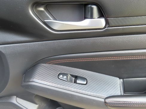 Used 2020 Nissan Altima 2.5 SR w/ Premium Package image 29