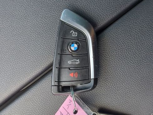 Used 2022 BMW 530i w/ M Sport Package RWD image 36