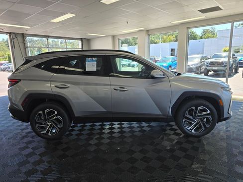 New 2026 Hyundai Tucson Limited AWD/4WD image 2