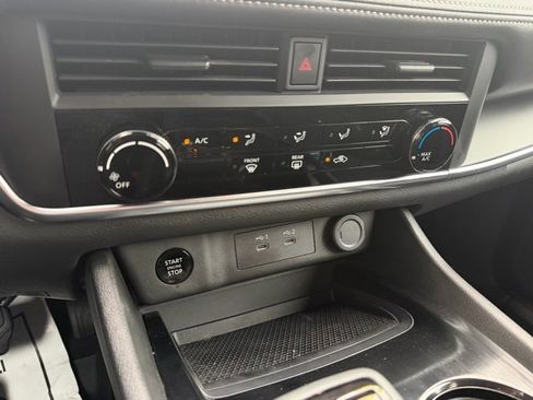 Certified 2026 Nissan Rogue S image 19