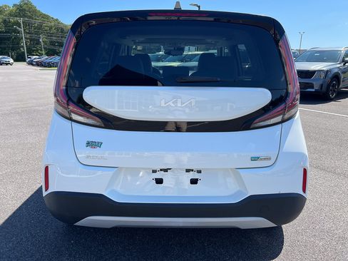 Used 2023 Kia Soul EX FWD image 5