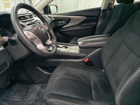 Used 2017 Nissan Murano S image 16