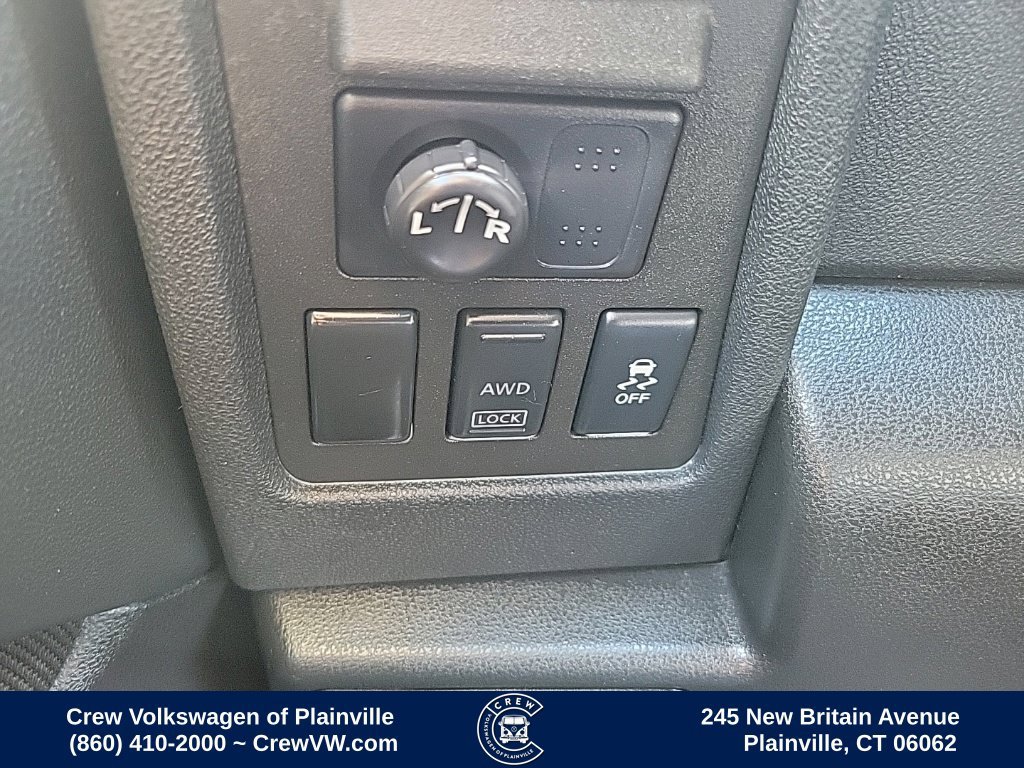 Used 2015 Nissan Rogue S w/ Convenience Package AWD/4WD image 14