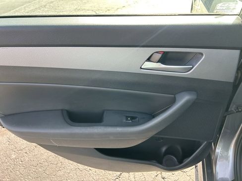 Used 2019 Hyundai Sonata SEL w/ Winter Weather Package image 37