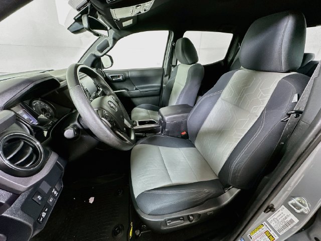 Used 2021 Toyota Tacoma TRD Sport w/ Technology Package AWD/4WD image 25