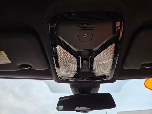 Used 2022 BMW X5 M50i AWD/4WD image 21