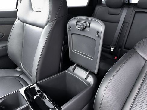 New 2026 Hyundai Tucson Limited AWD/4WD image 18