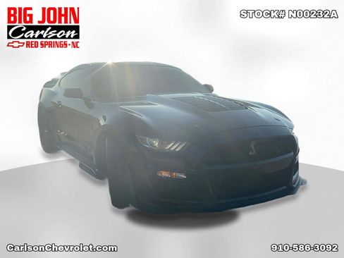 Used 2022 Ford Mustang Shelby GT500 w/ Technology Package RWD image 11