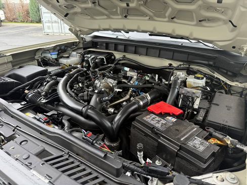 Used 2025 Ford Bronco Badlands image 46