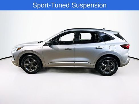 Certified 2023 Ford Escape ST-Line AWD/4WD image 4