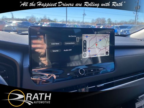 New 2025 Mitsubishi Outlander SEL image 15