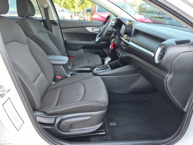 Used 2024 Kia Forte LXS FWD image 30