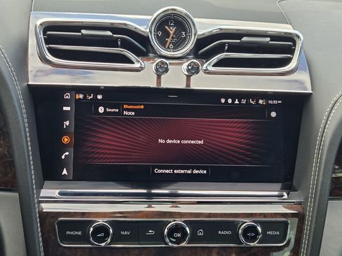 Used 2022 Bentley Bentayga Speed image 16