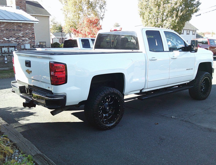 Used 2019 Chevrolet Silverado 2500 LT w/ LT Convenience Package AWD/4WD image 7