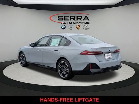 New 2026 BMW 530i xDrive w/ M Sport Package image 5