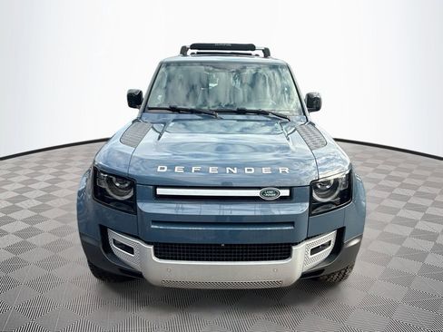 Used 2023 Land Rover Defender 90 SE AWD/4WD image 2