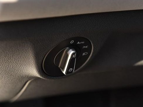New 2026 Volkswagen Jetta SE FWD image 11