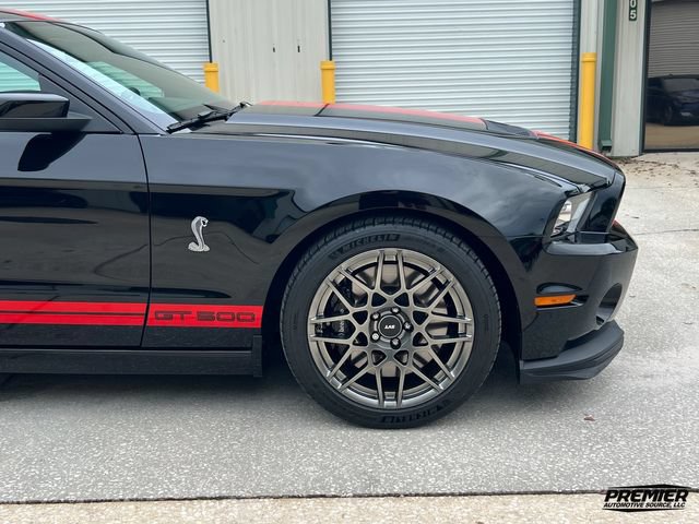 Used 2013 Ford Mustang Shelby GT500 RWD image 28