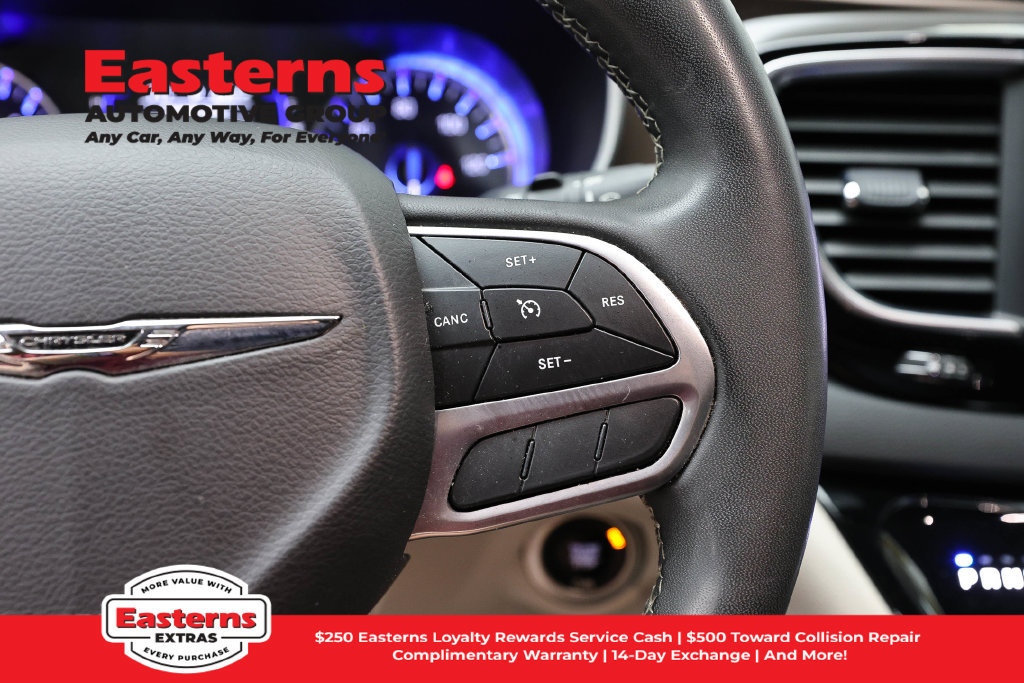 Used 2023 Chrysler Voyager LX FWD image 17