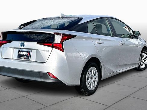 Used 2019 Toyota Prius LE w/ Carpet Mat Package image 12